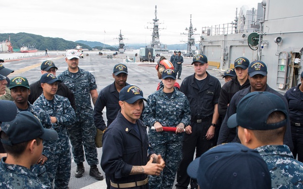 Bonhomme Richard (LHD 6) Air Department Sailors Train on the Flight Deck