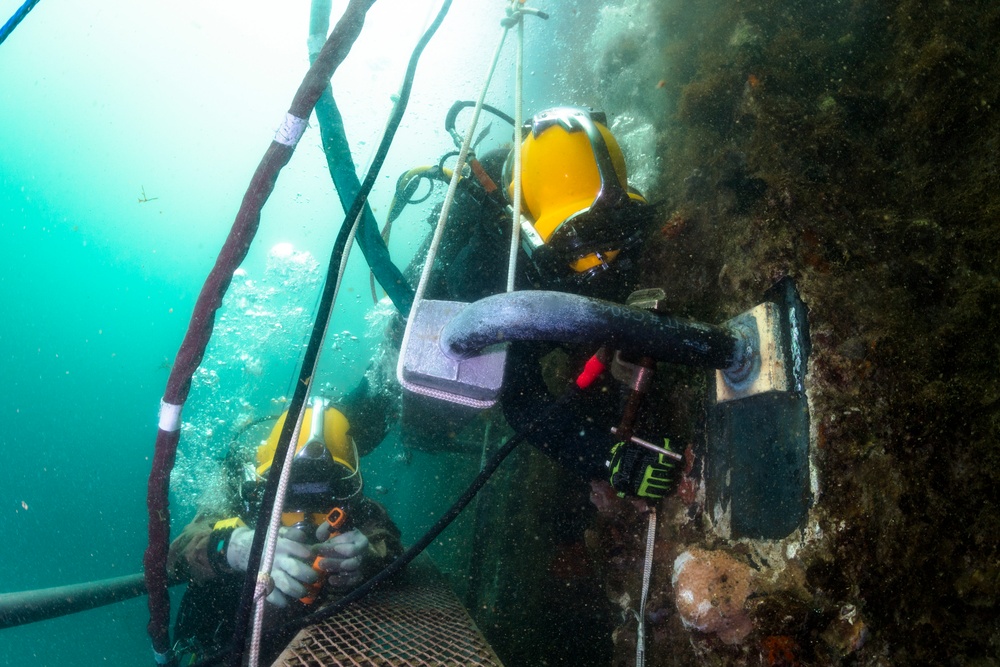 UCT-2 Conducts Underwater Welding Operations at Naval Base Guam