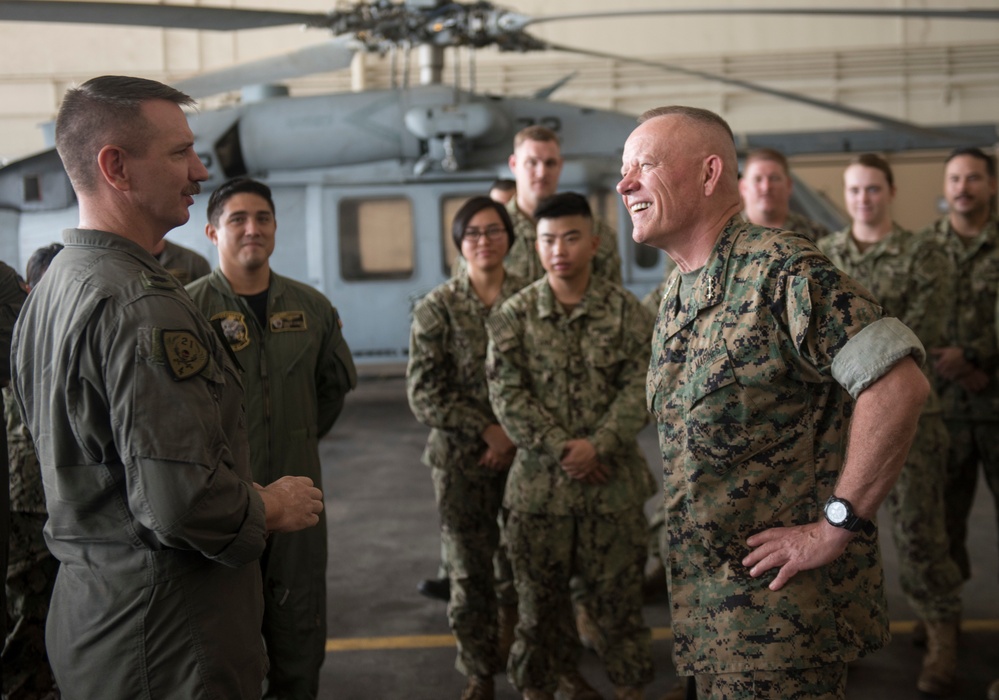 III MEF Commander Visits Helicopter Sea Combat Squadron 21 (HSC-21)