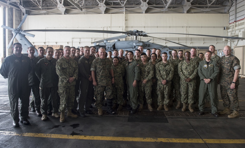 III MEF Commander Visits Helicopter Sea Combat Squadron 21 (HSC-21)