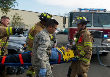 52 CES, MDOS train together to save lives