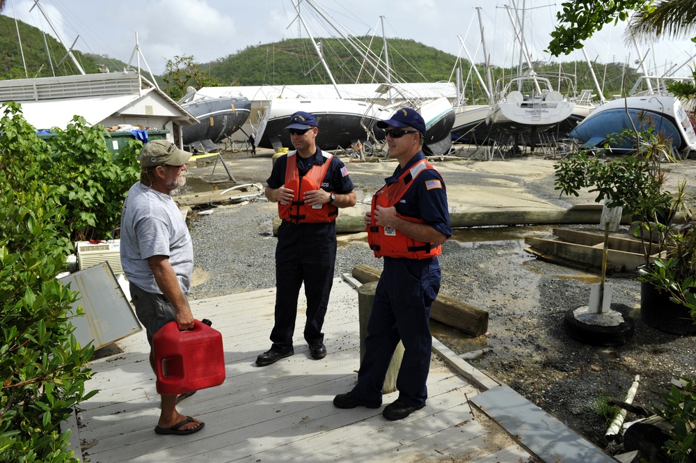 Coast Guard field responders assess vessels for pollution