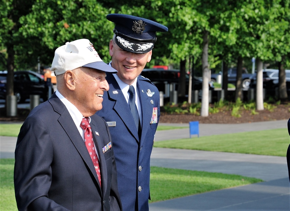 AFDW commander presents Purple Heart to WWII vet