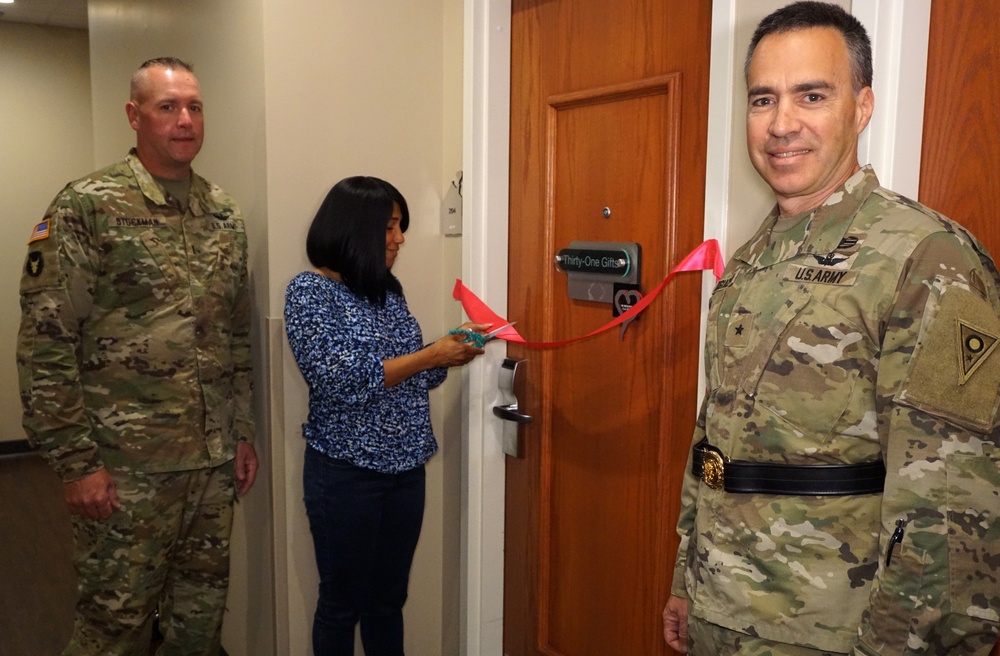 Ohio Army National Guard Soldiers dedicate room at Ronald McDonald House Charities