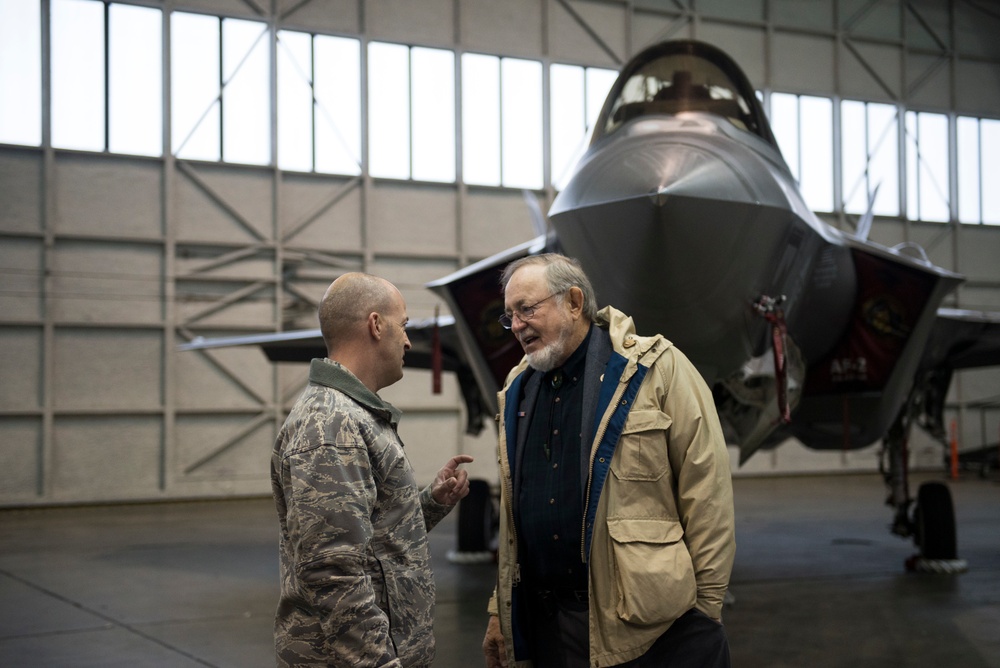 Alaskan leaders visit Eielson to discuss the F-35A