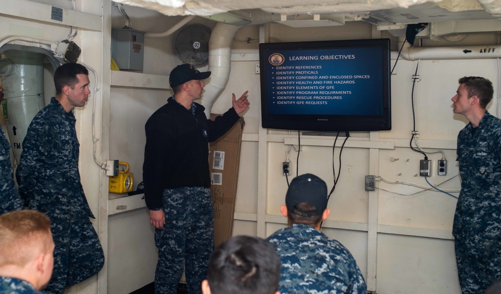 Sailors Conduct Training