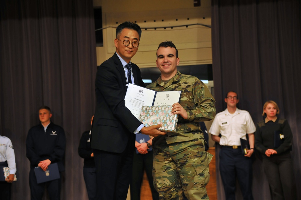 First-semester Army student wins Korean contest at DLIFLC