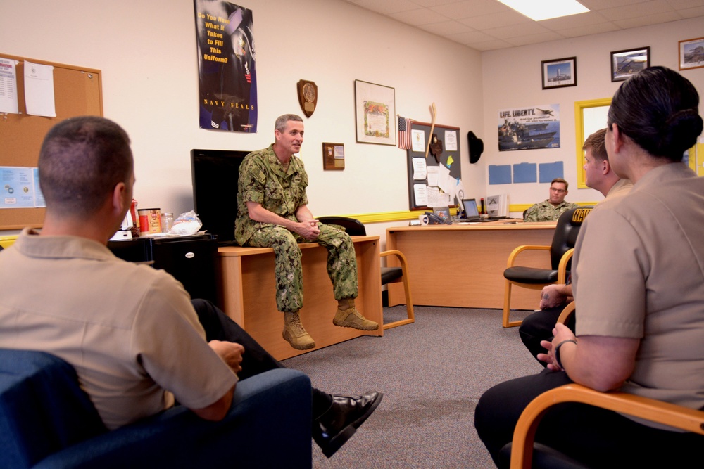 Commander, Navy Recruiting Command visits Navy Recruiting District San Antonio