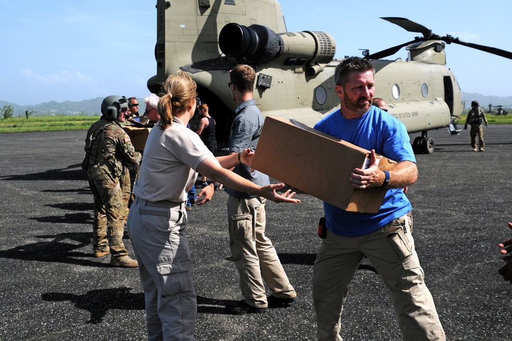Buchanan and FEMA officials meet with Mayaguez officials