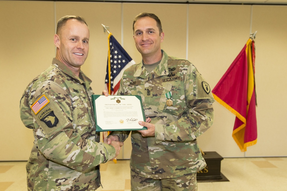 EOD Soldier receives new IMCOM award