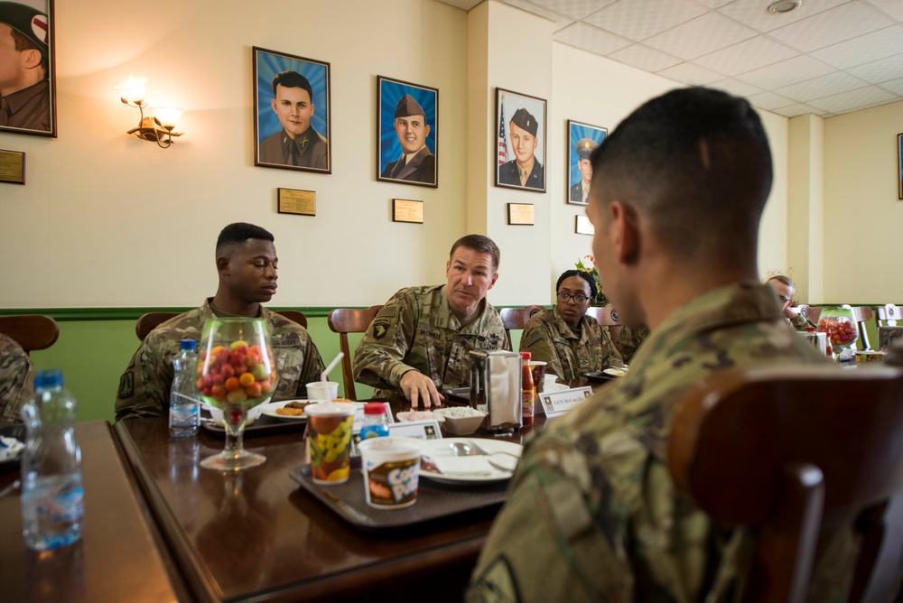 Army Vice Chief of Staff visits with selected Soldiers