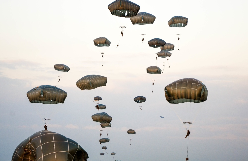 Paratroopers from the 173rd Airborne