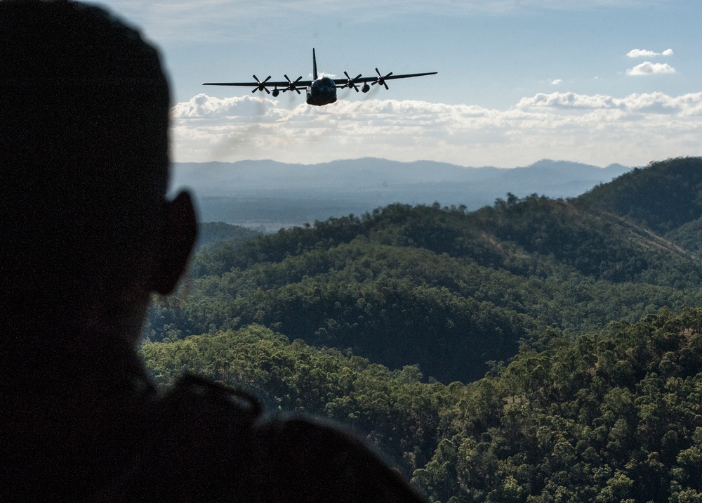USAF, RNZAF Formation Flight at Talisman Saber 2017