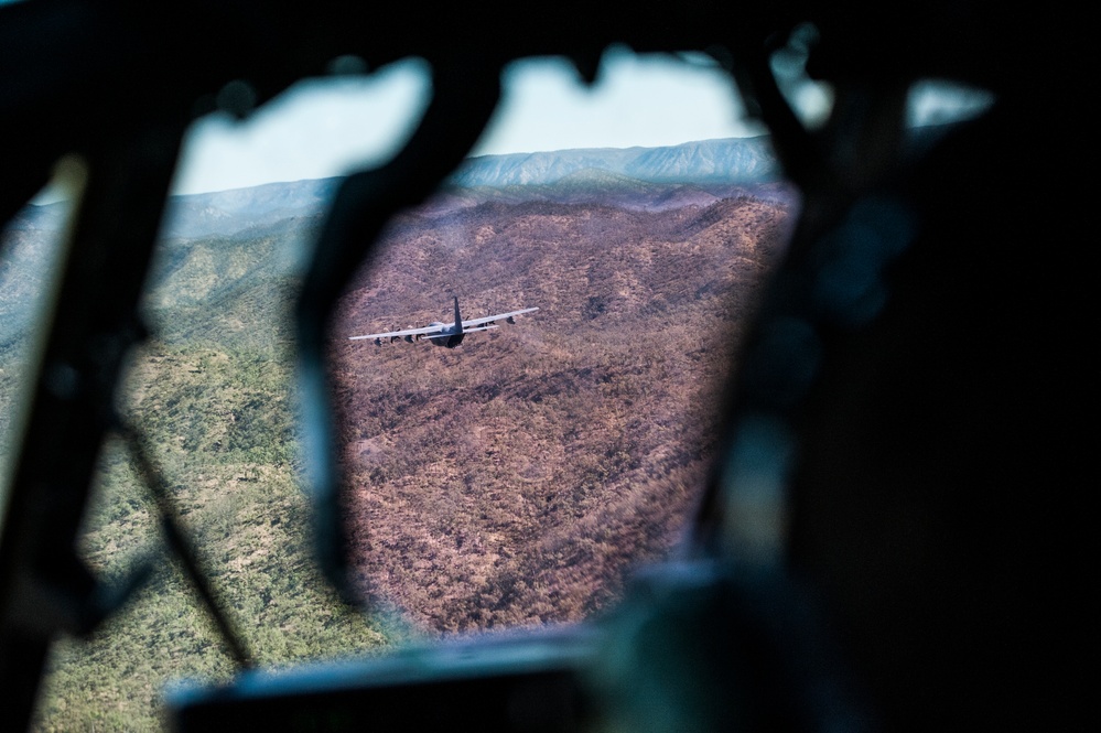 USAF, RAAF Formation Flight at Talisman Saber 2017