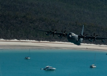 USAF, RAAF Formation Flight at Talisman Saber 2017