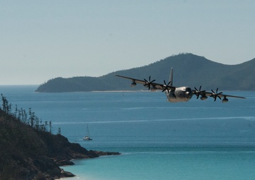 USAF, RAAF Formation Flight at Talisman Saber 2017
