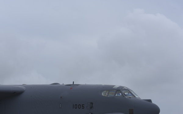 B-52, B-1, B-2s participate in first integrated bomber operation in USPACOM AOR