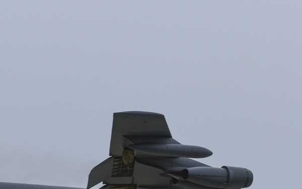 B-52, B-1, B-2s participate in first integrated bomber operation in USPACOM AOR