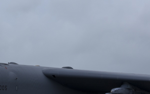 B-52, B-1, B-2s participate in first integrated bomber operation in USPACOM AOR