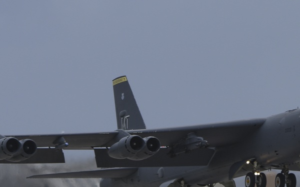 B-52, B-1, B-2s participate in first integrated bomber operation in USPACOM AOR