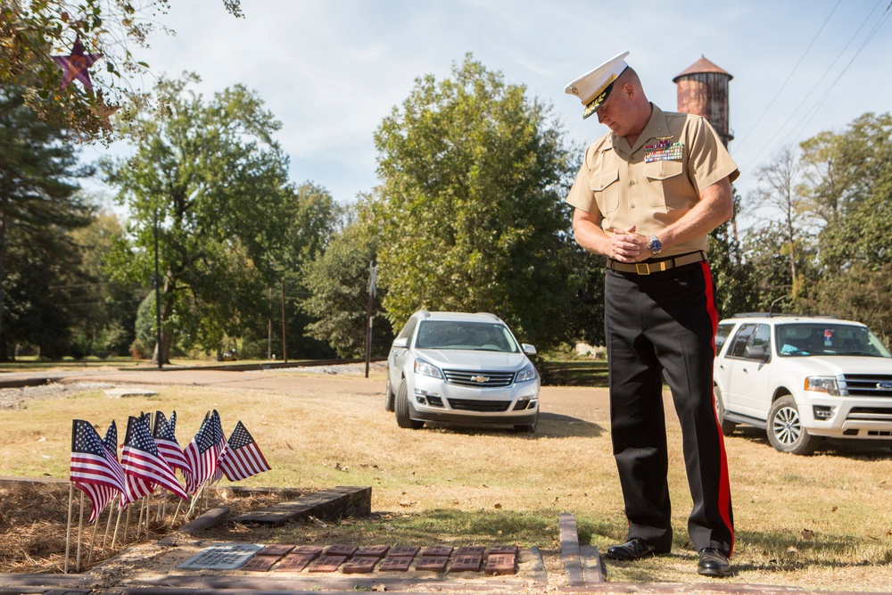 4th MAW leaders attend memorial and celebration in Mississippi