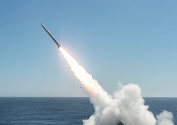 Anchorage Conducts HIMARS Shoot During DB17