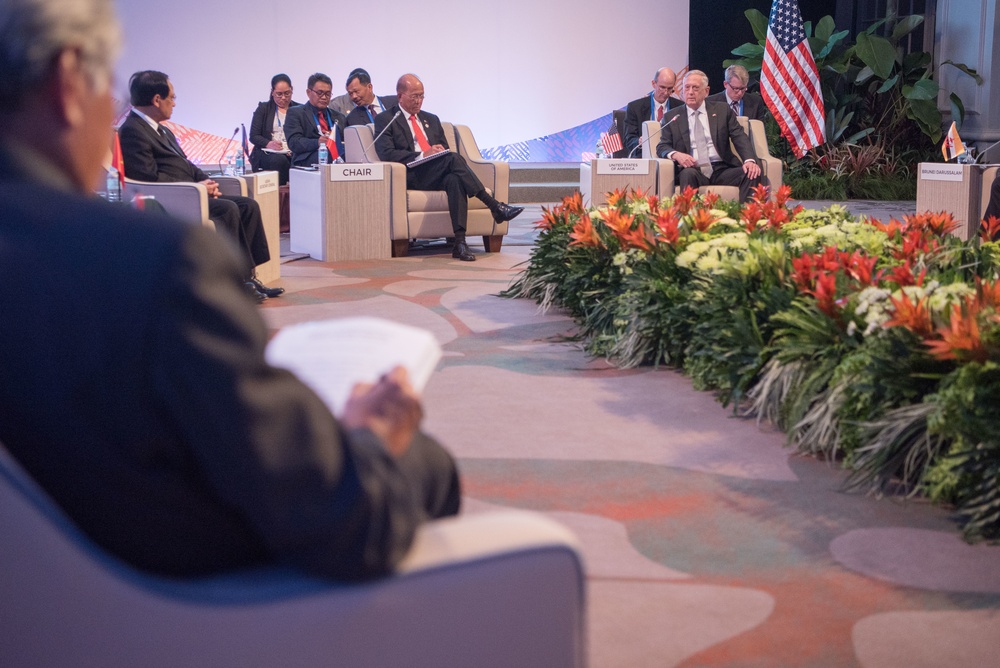 SD attends informal ASEAN meeting