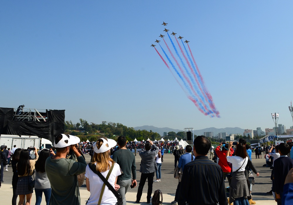 Seoul ADEX 17 concludes, partnerships thrive