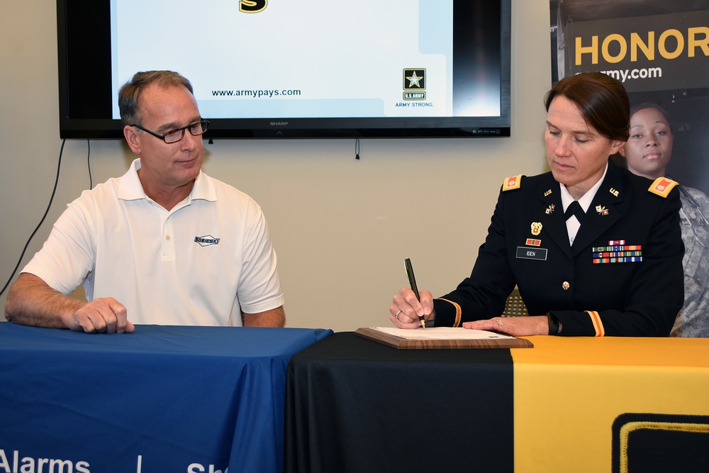 Sobieski PaYS signing ceremony