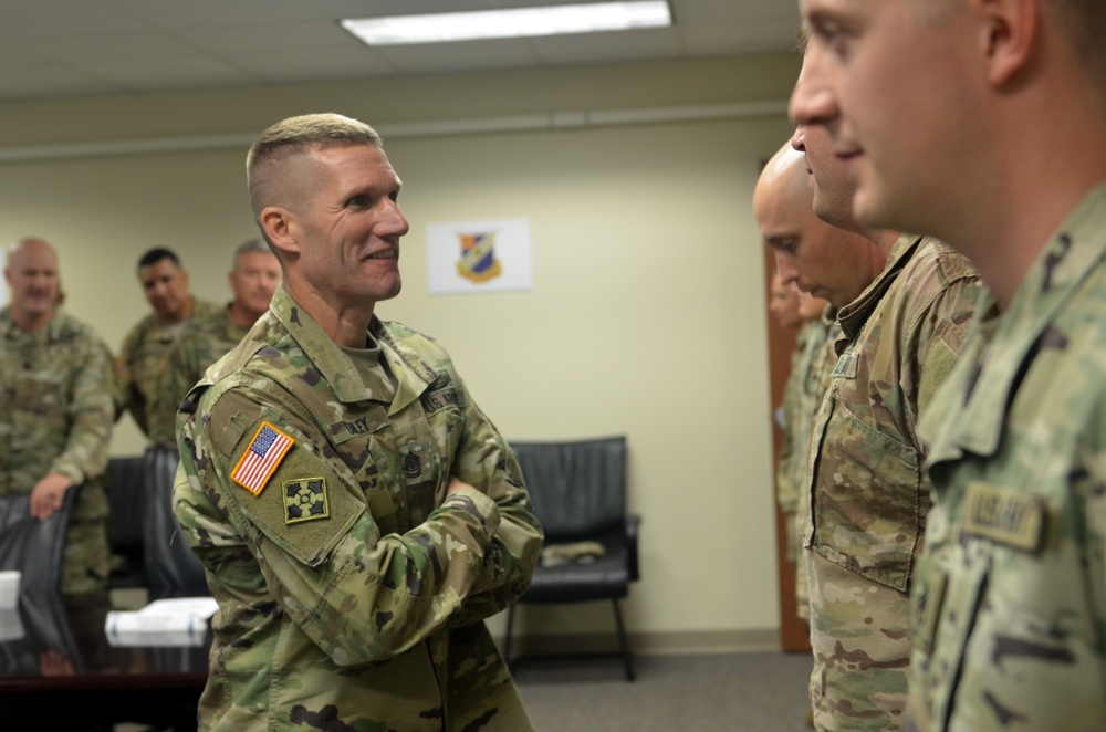 SMA Dailey pays a visit to Army’s 1st SFAB