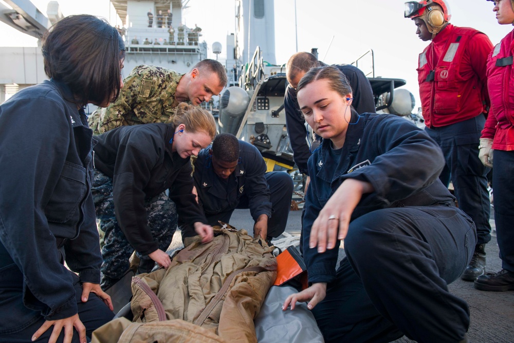 Sailors conduct medical drill aboard USS Rushmore during Dawn Blitz 2017