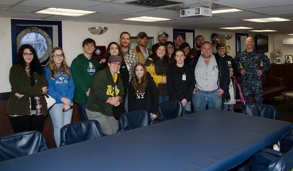 USS Frank Cable Hosts Former Sailors and Families