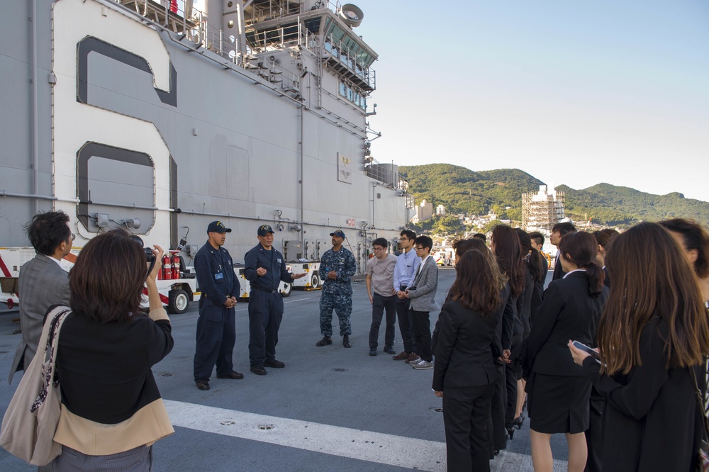 USS Bonhomme Richard (LHD 6) Hosts  Tour for Fukuoka University Students