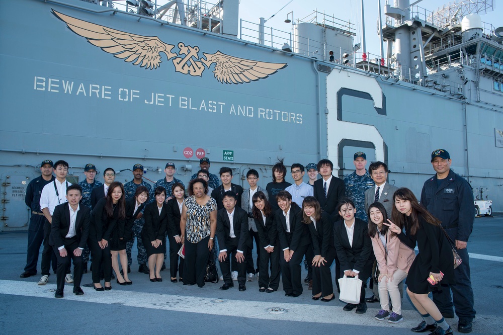 USS Bonhomme Richard (LHD 6) Hosts  Tour for Fukuoka University Students