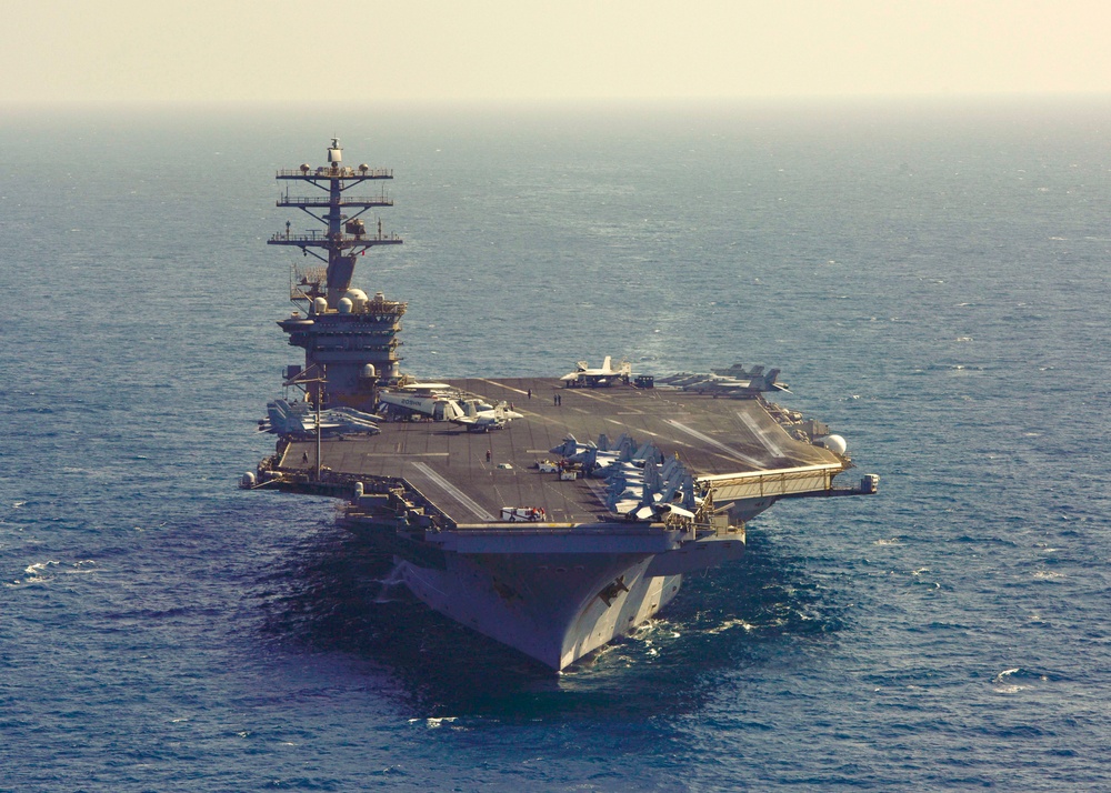 Nimitz Supports Operation Inherent Resolve