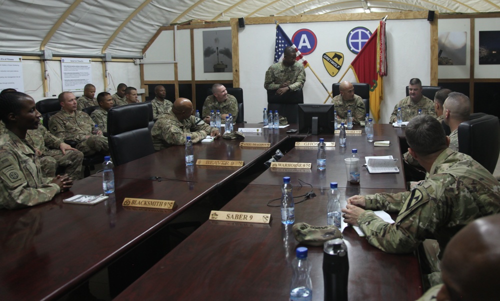 dvids-images-cjtf-oir-command-sergeant-major-visits-troops-in-kuwait