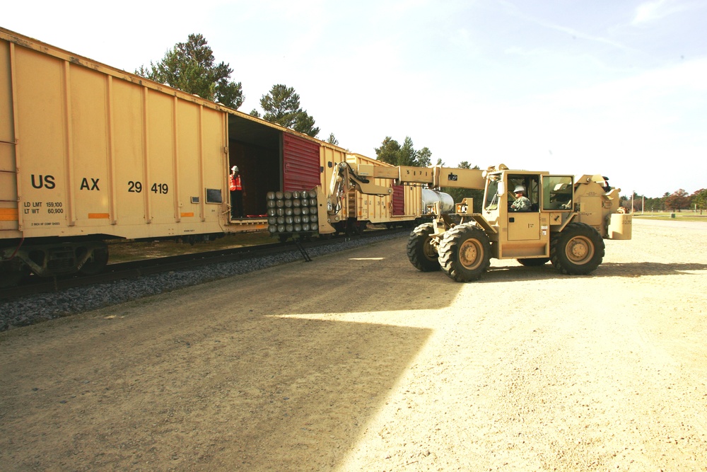 2015 railcar training with 13th Battalion, 100th Regiment instructors