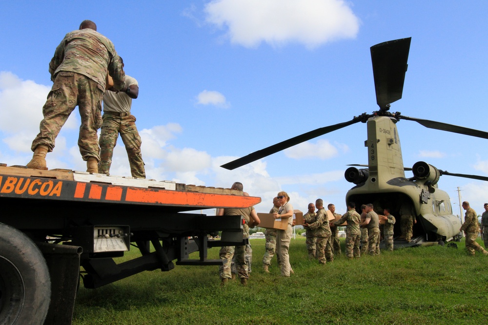 DVIDS Images U.S. Army Soldiers deliver food in Yabucoa, Puerto