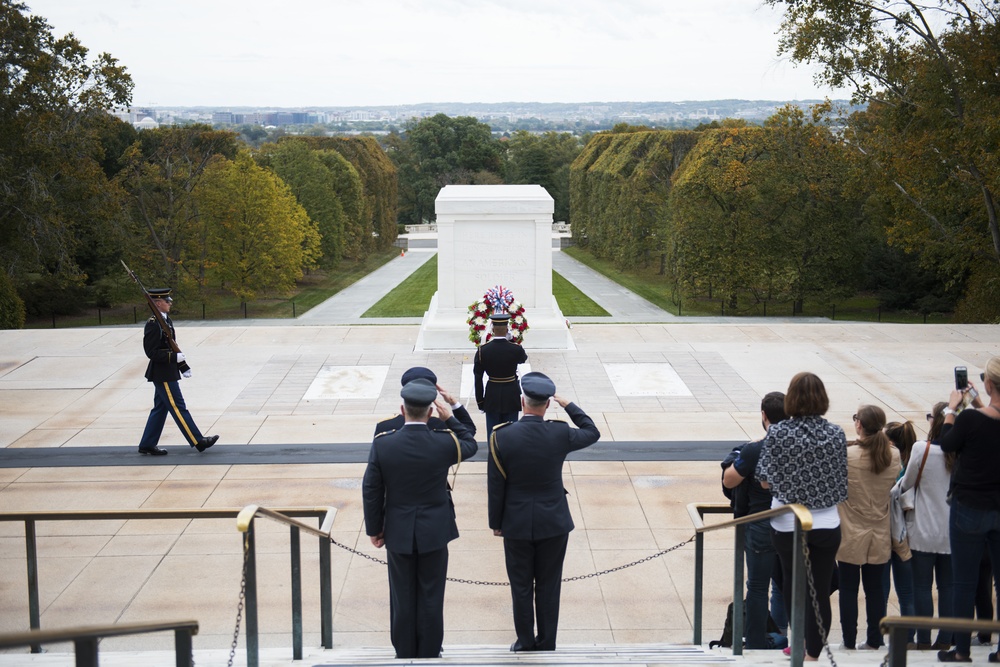 Supreme Commander of Swedish Armed Forces Gen. Micael Bydén Conducts a Public Wreath-Laying at the Tomb of the Unknown Soldier