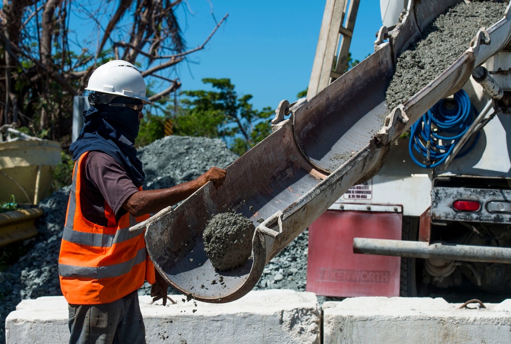 Hurricane Maria: Construction in Toa Baja