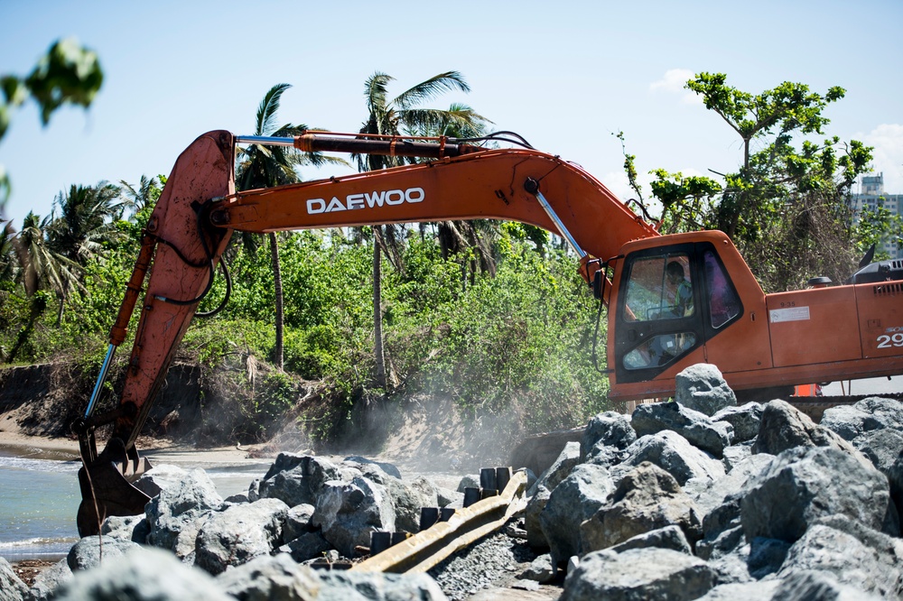 DVIDS - Images - Hurricane Maria Relief Support: Bridge Repair In Toa ...