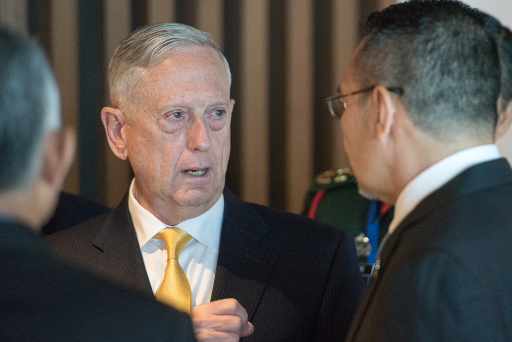 SD bi-lateral meeting with Malaysia MinDef