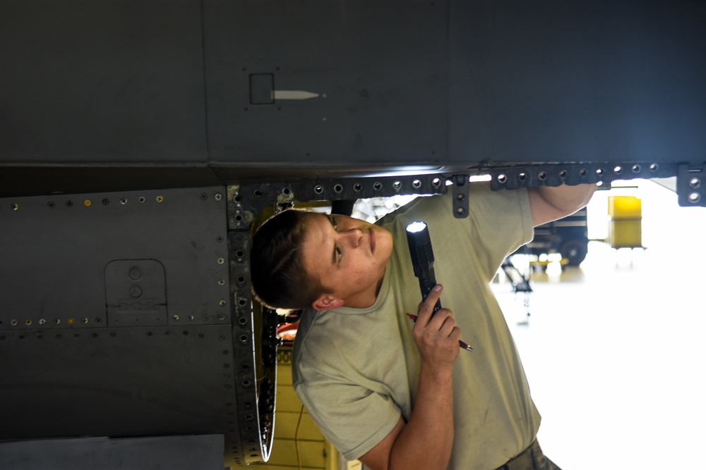 114th Maintenance Group instrumental in achieving 4000 flying hours
