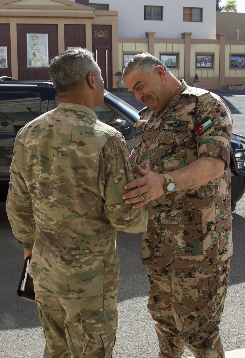 Lt. Gen. Michael Garrett meets with Jordan Armed Forces general officers