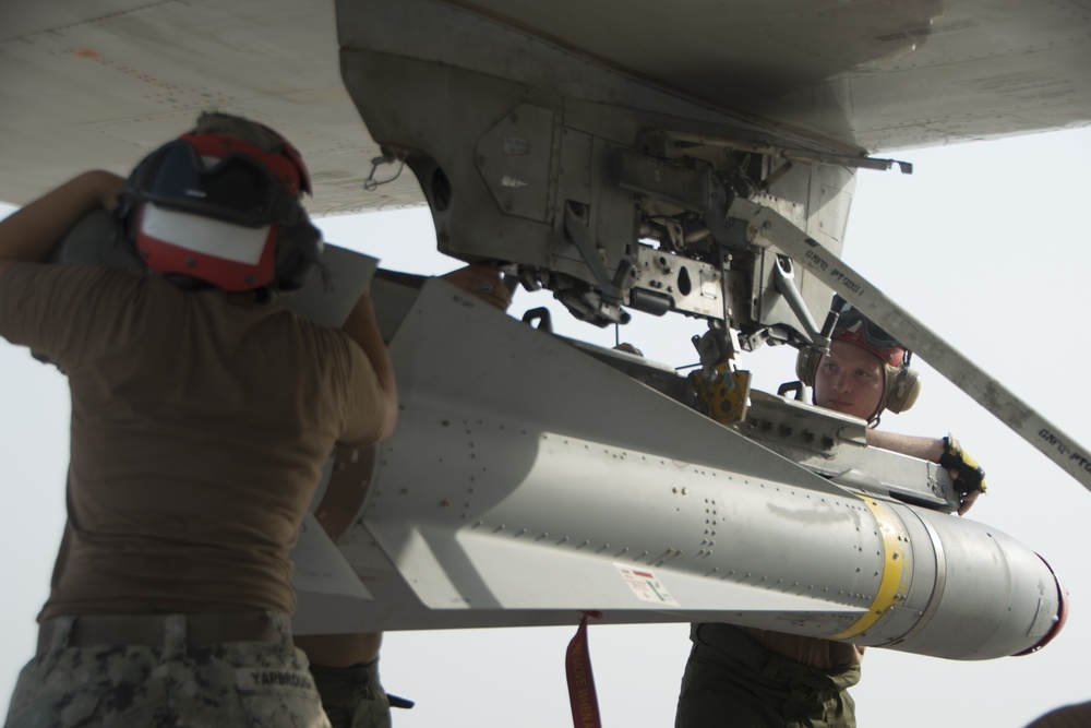 VP-40 Loads Maverick Missile during deployment to 5th Fleet AOR