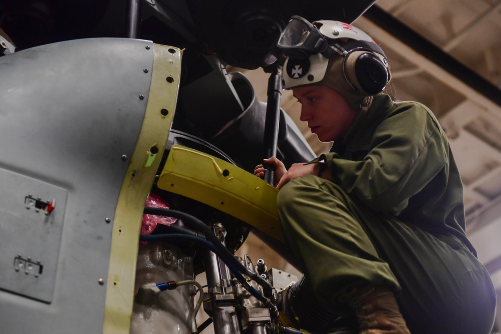 USS San Diego (LPD 22) Embarked Marine Inspects AH-1Z Viper