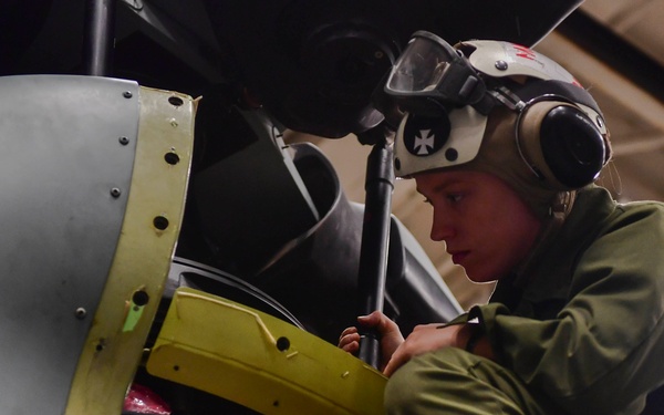 USS San Diego (LPD 22) Embarked Marine Inspects AH-1Z Viper