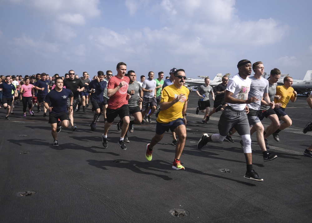 Sailors Run 5K on Flight Deck
