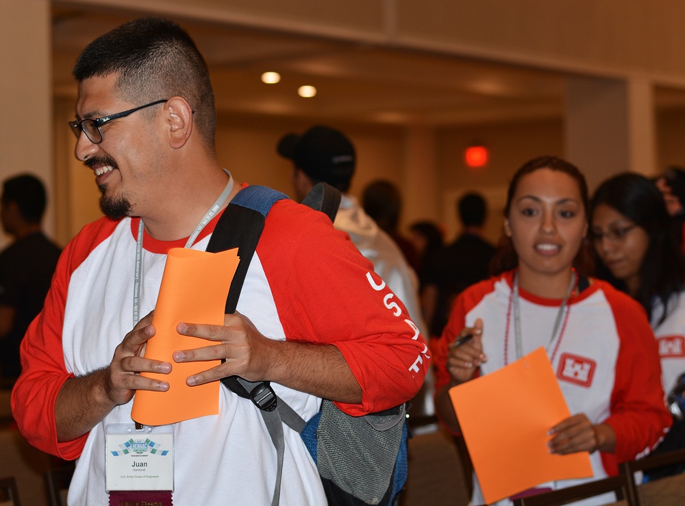 HENAAC conference gives Hispanic students hope toward future careers in STEM