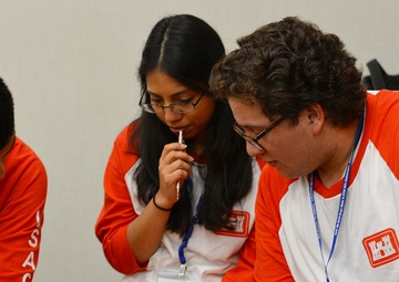 HENAAC conference gives Hispanic students hope toward future careers in STEM